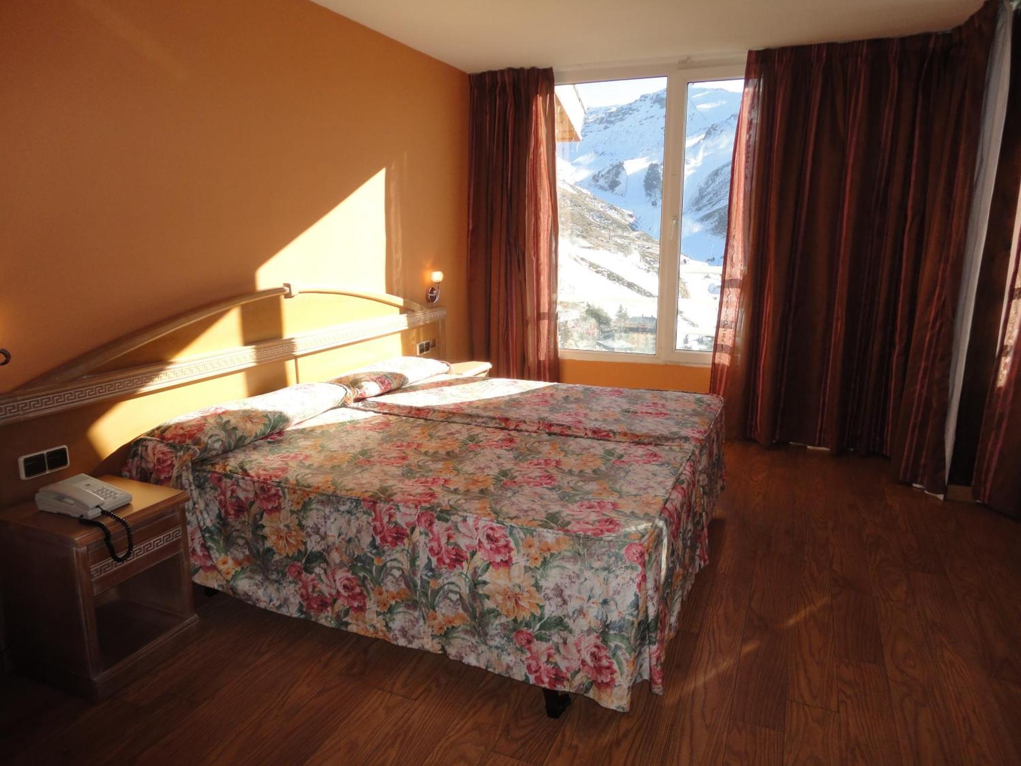 Hotel Reino Nevado Sierra Nevada Exteriör bild